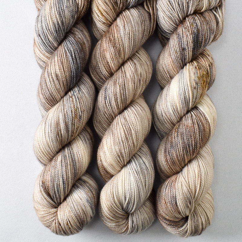 Rock Sparrow – Avon – Babette